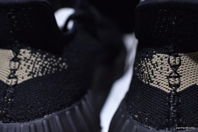 BY9611 Black Yeezy Green V2 350 Boost Core Adidas 0809